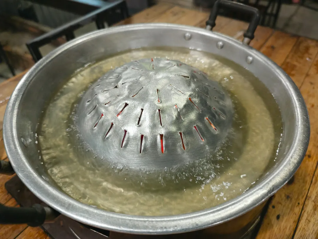 家庭与办公场所垃圾桶分类管理及清洁刷应用技术解析